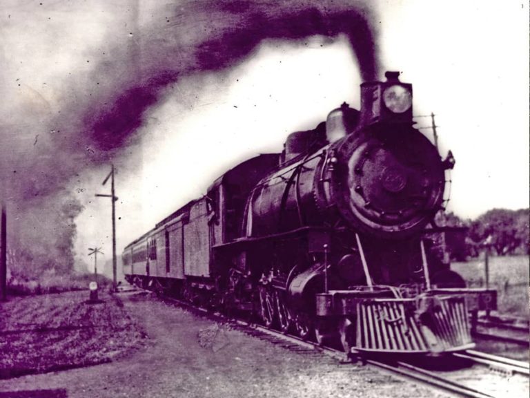 A train travels along the corridor that is now the Freedom Trail, courtesy Lawrence Library, 1905